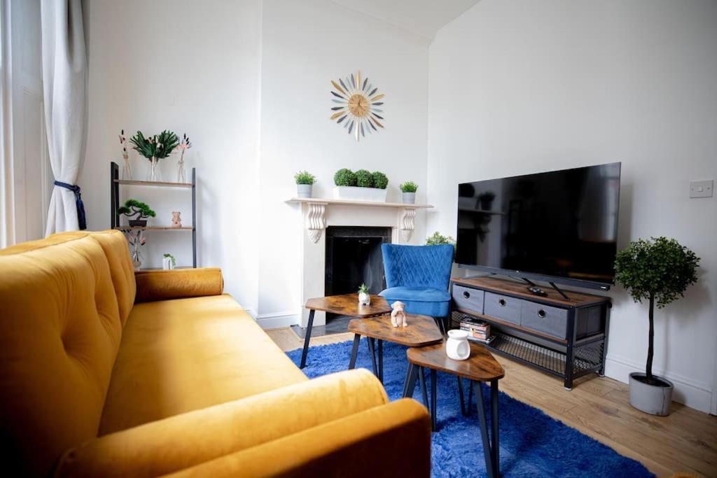 Perfect Location 4Bed 2 Bath Spacious Apartment Londen Buitenkant foto