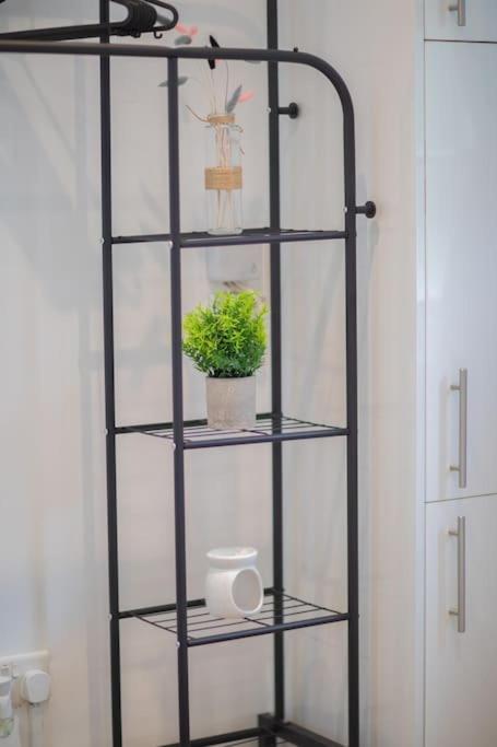 Perfect Location 4Bed 2 Bath Spacious Apartment Londen Buitenkant foto